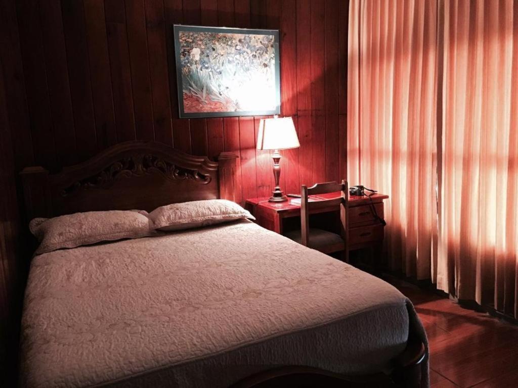 Sura Bed And Breakfast Сан-Хосе Экстерьер фото