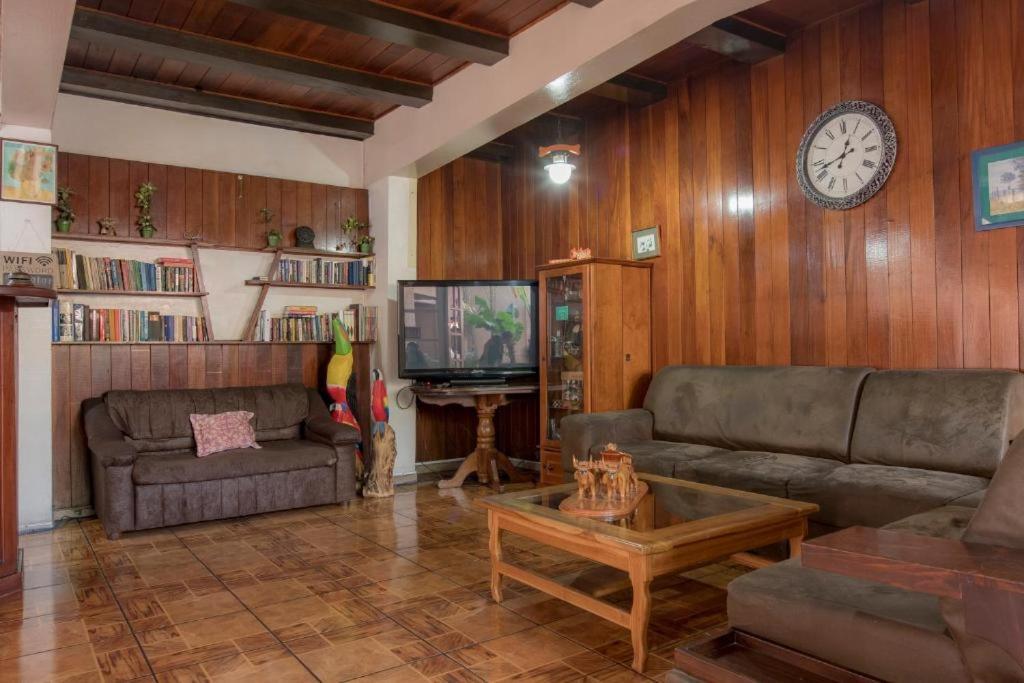 Sura Bed And Breakfast Сан-Хосе Экстерьер фото